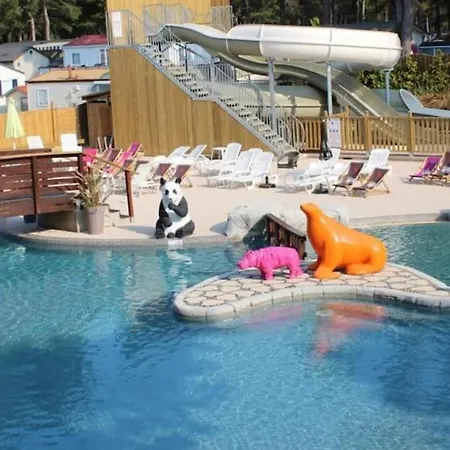 Mobilhome 4 étoiles Proche Appartement *